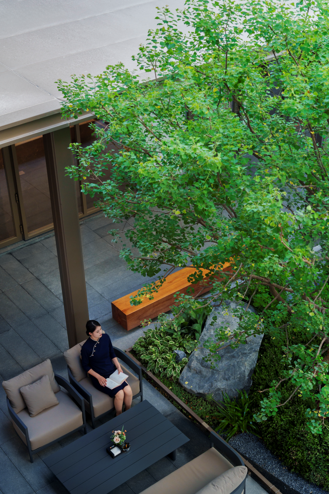 共向设计——禧瑞府售楼部暨下沉会所-2