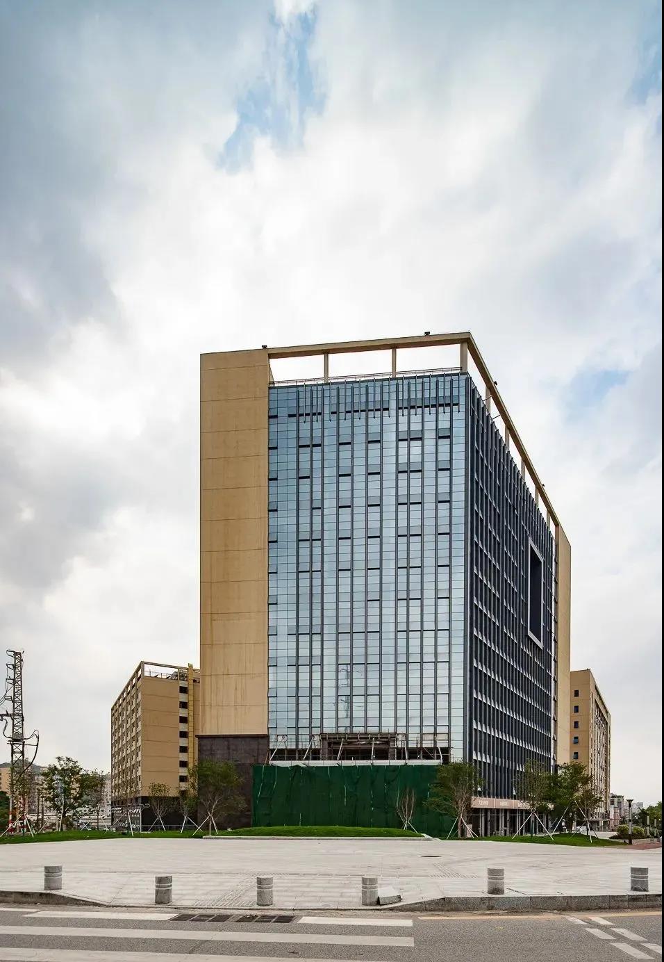 众恒隆国际酒店丨中国东莞丨深圳市同心同盟装饰设计有限公司-2