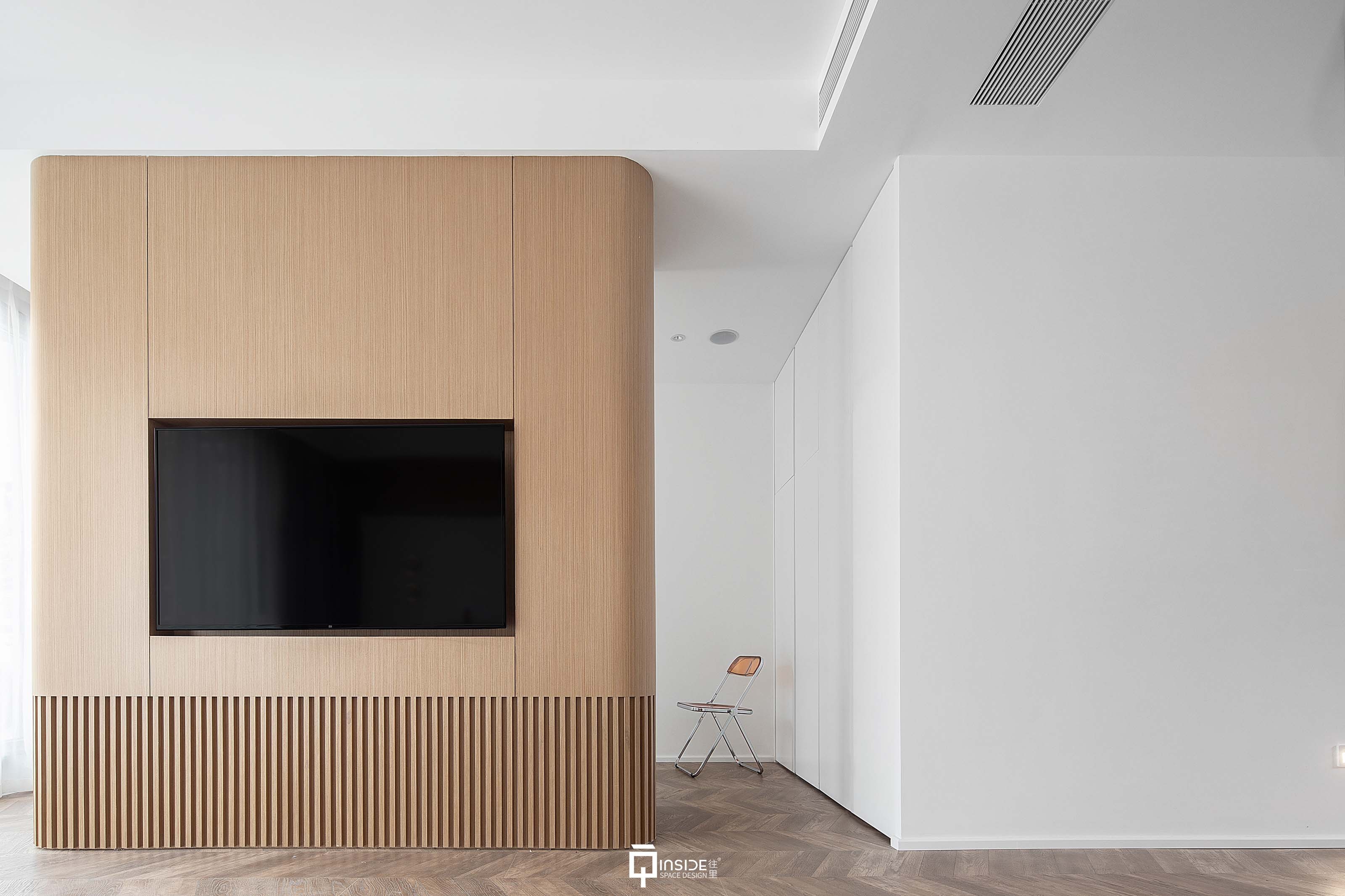 余宅 · 极简诗意的现代住宅丨中国江西丨往里设计-36