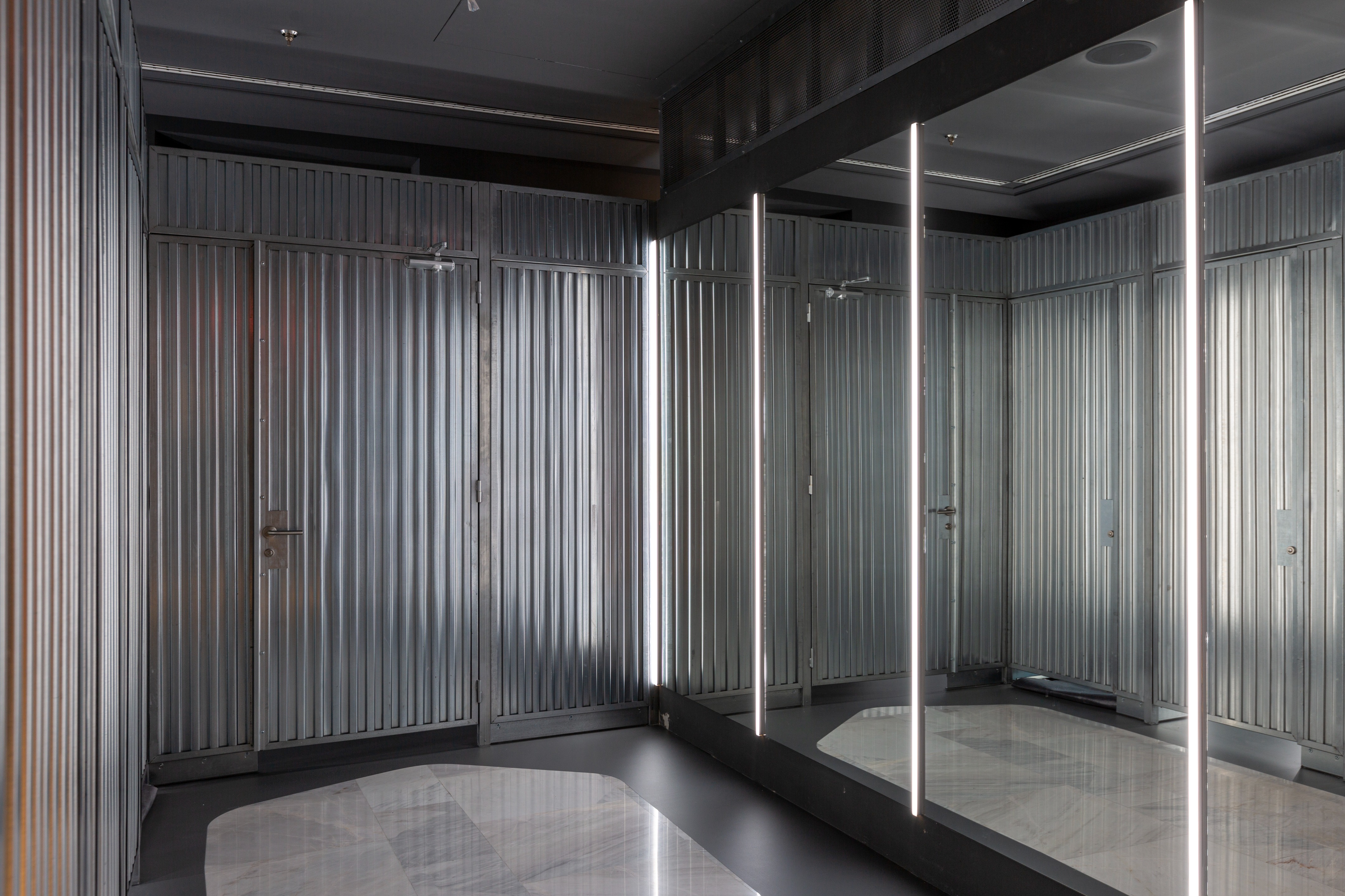 WOW 在线购物体验店丨西班牙马德里丨External Reference-61