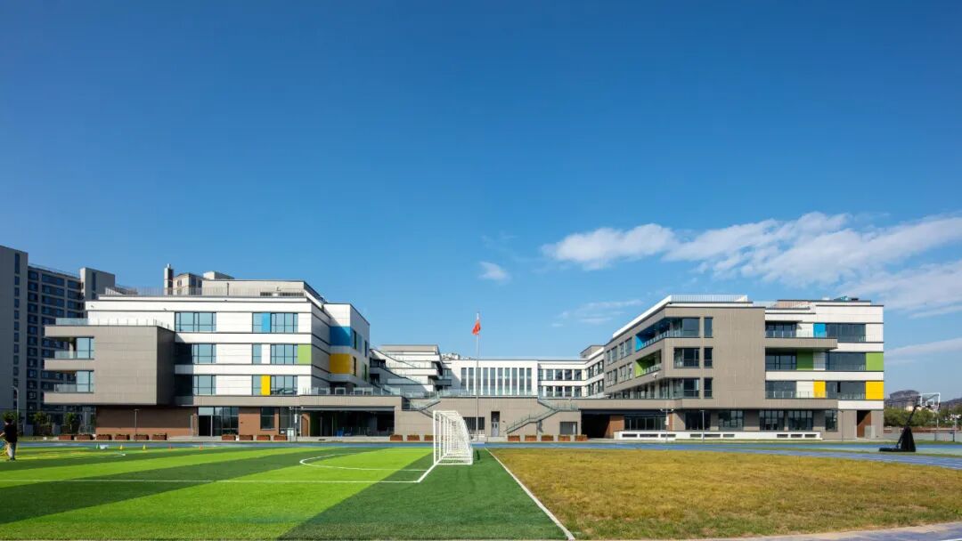 我向往的“神奇学校”，学习有社区，老师不用办公室，让每个孩子“闪闪发光”-6