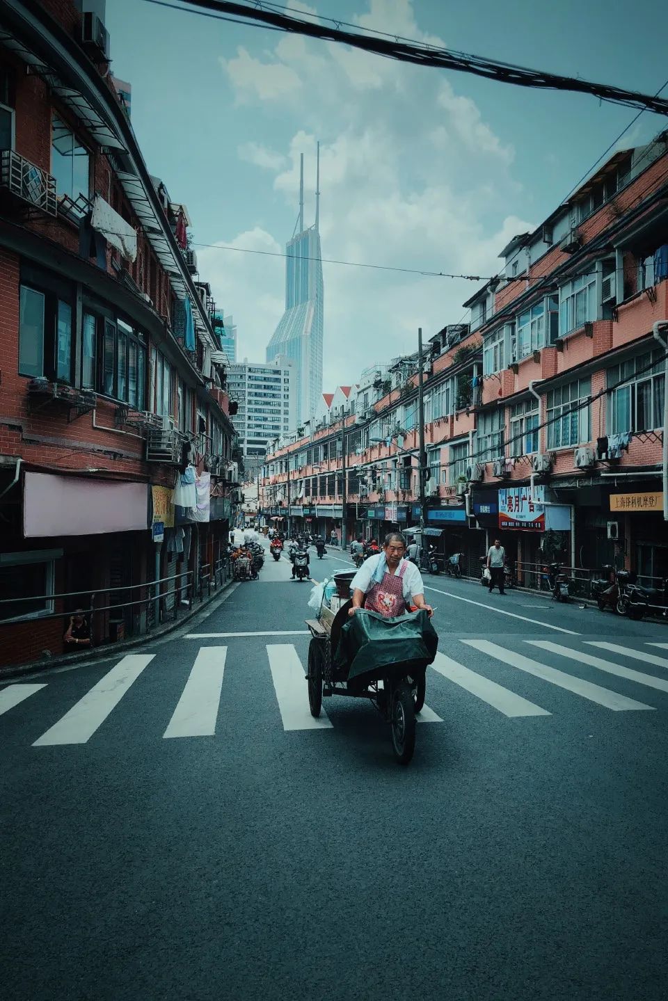 城市切片 · 建筑师王俊锋的手机影像城市观察丨中国北京-20