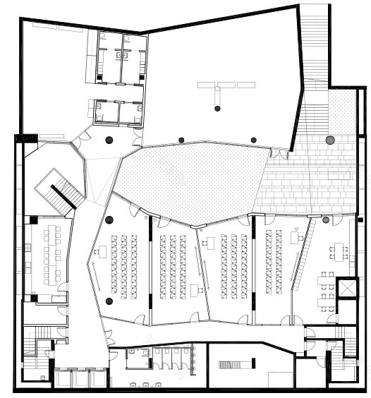 拼贴大楼 | 西班牙巴塞罗那 Teresa Pàmies 文化中心,垂直城市新典范-39