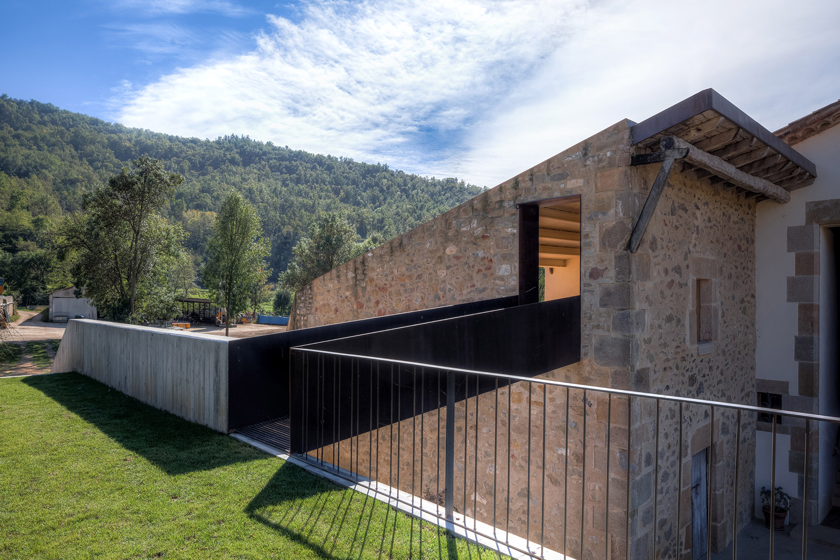 屋顶花园-西班牙农场改造 / Arnau Estudi d’Arquitectura-14