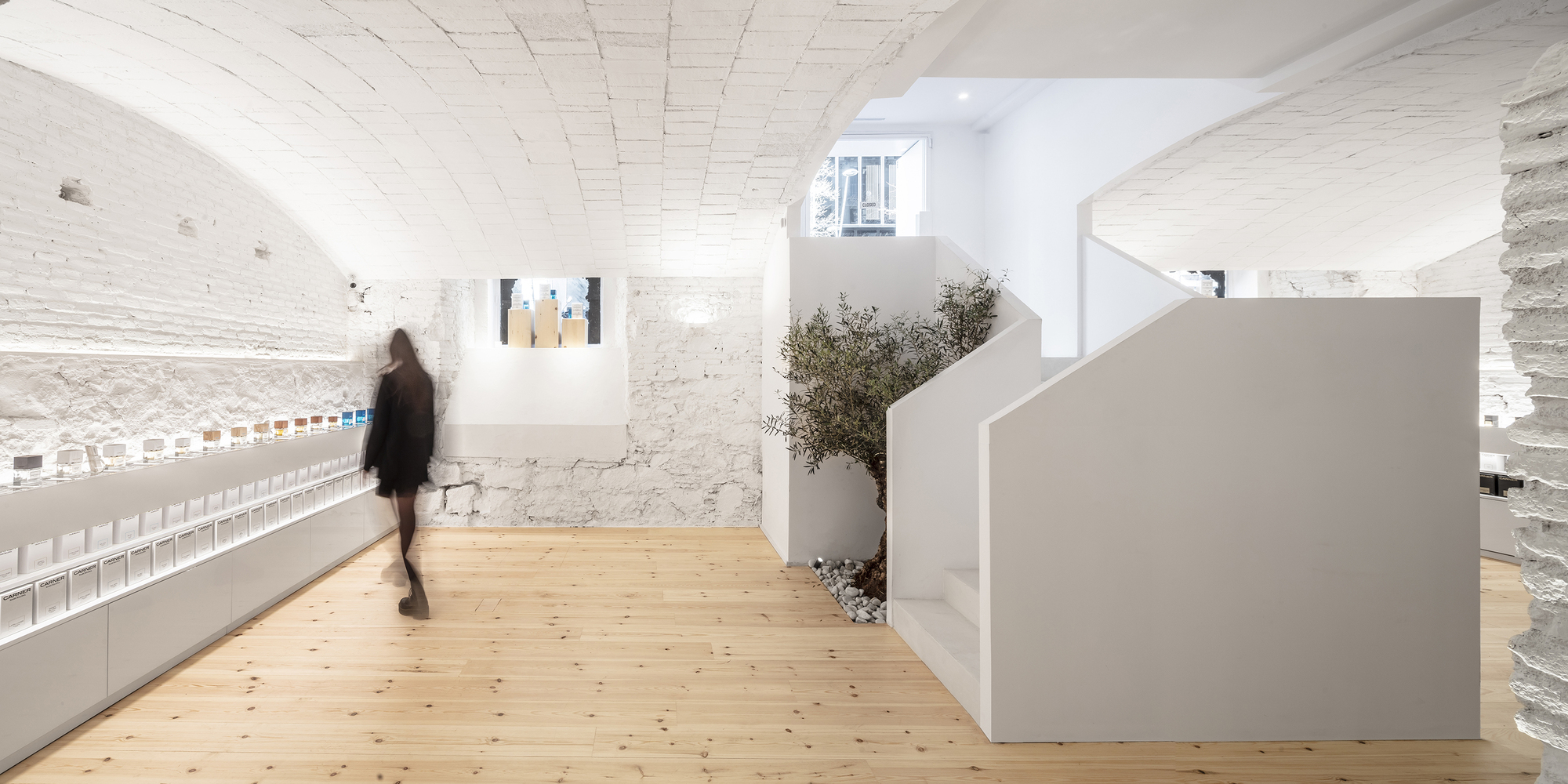 卡纳巴塞罗那香水店丨西班牙巴塞罗那丨Jofre Roca arquitectes-25