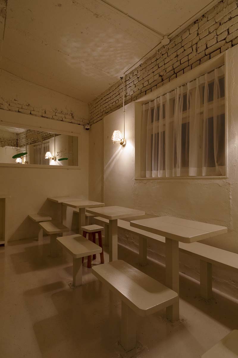 欧式家庭氛围的简约咖啡馆设计-8