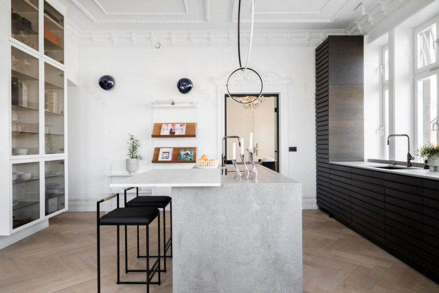 斯德哥尔摩独特公寓 | 黑白装饰的视觉冲击-8