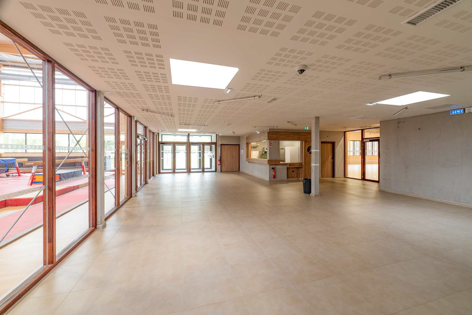 Wavrin 体育中心扩建项目丨法国丨ANAA Architectes-20