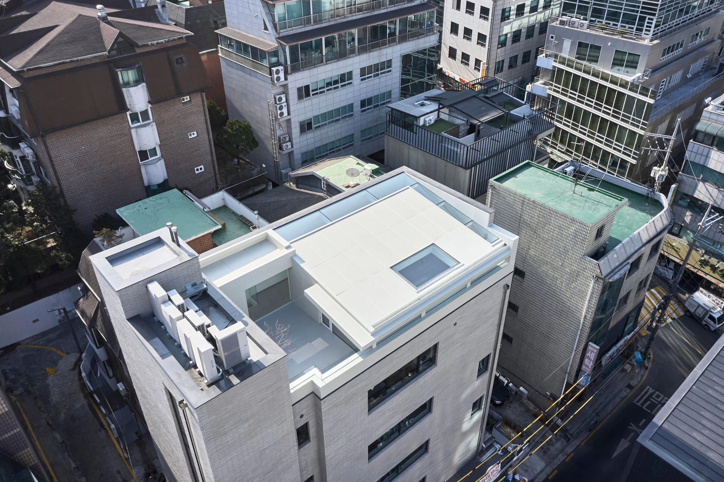 首尔 Nonhyeondong Rooftop 极简空间设计丨韩国首尔丨Space matter-32