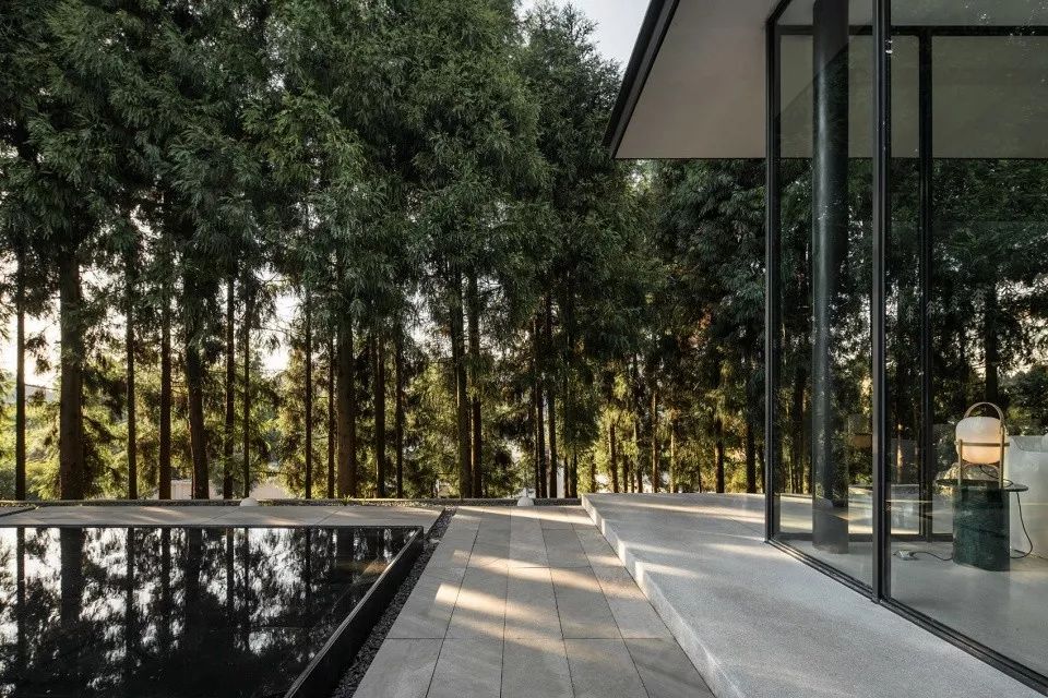 8个经典老建筑改造:老厂房、祖宅、乡村小学、空心村...
-150