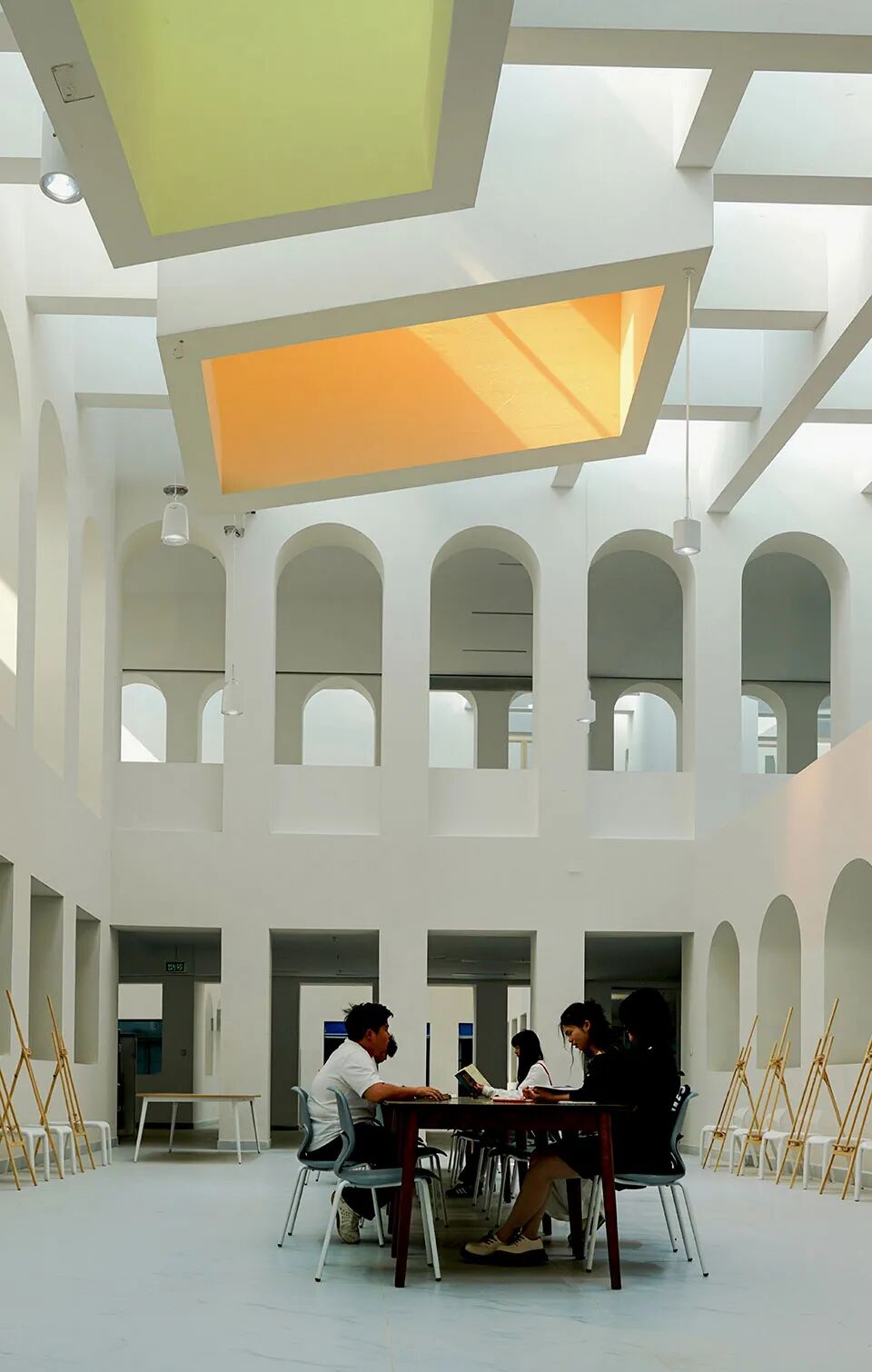 新作｜贵州传媒职业学院图书馆及信息中心-49