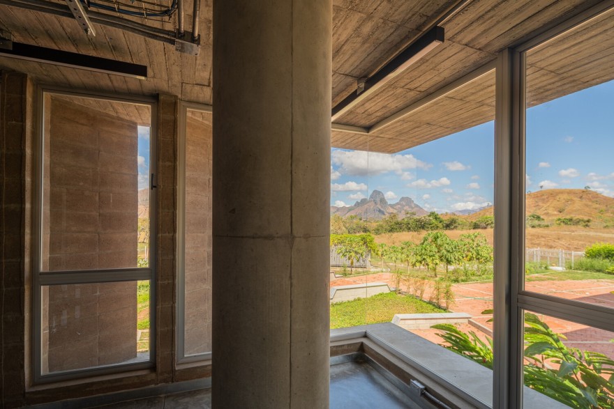 委内瑞拉 Alcaraván Technological 办公楼丨卡洛斯·安东尼奥·佩雷斯·埃尔南德斯-37