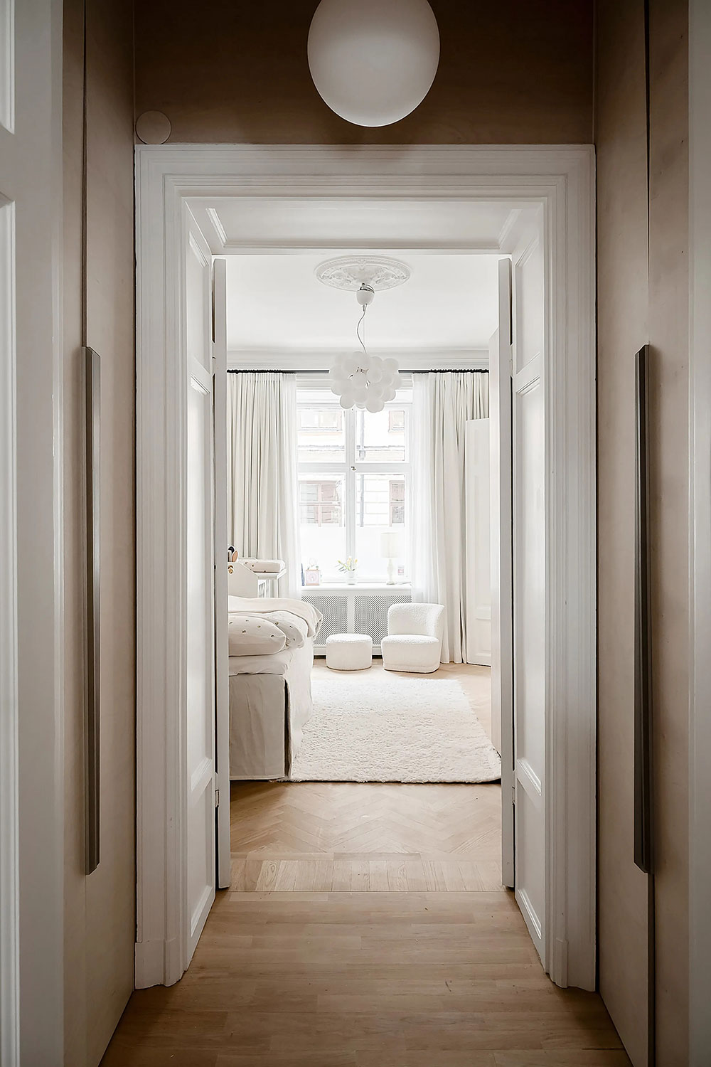 瑞典 75 平米优雅公寓 | 乳白色调的柔和魅力-8