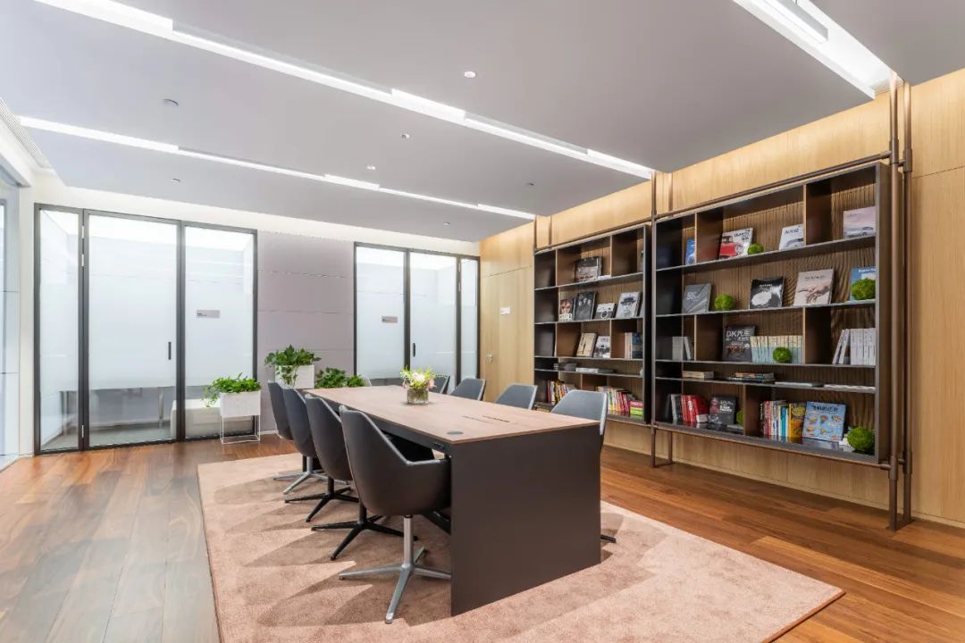 西安浐灞保时捷中心丨中国西安丨Gensler 和 Porsche-12