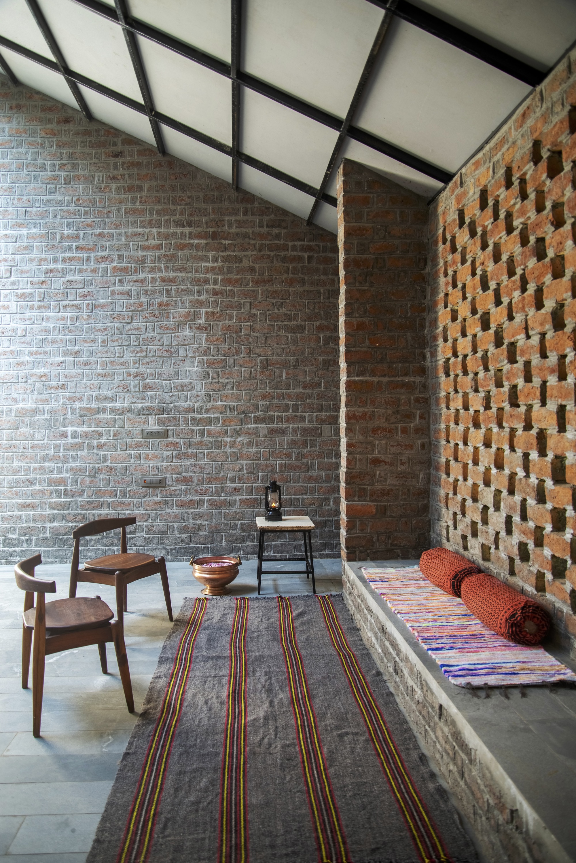 一半即更多 一栋在建房屋丨印度丨Atelier Shantanu Autade,Studioboxx-30