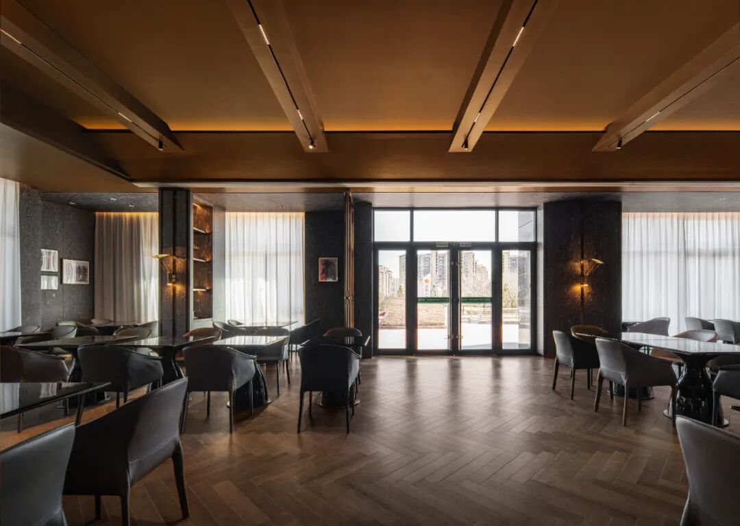 JDKJDesign｜北京·軍中綠花酒店：科技象徵美學與軍旅情懷的交融-38