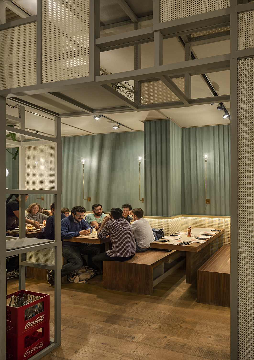 纽约汉堡马德里店,优雅复杂中的轻松享受-11