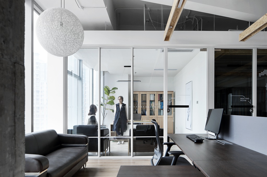 春秋出品 —— 办公.适-34