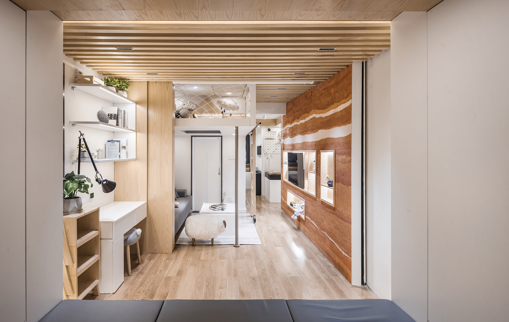 十三步走完的家，上海 / Atelier LiveMore-3