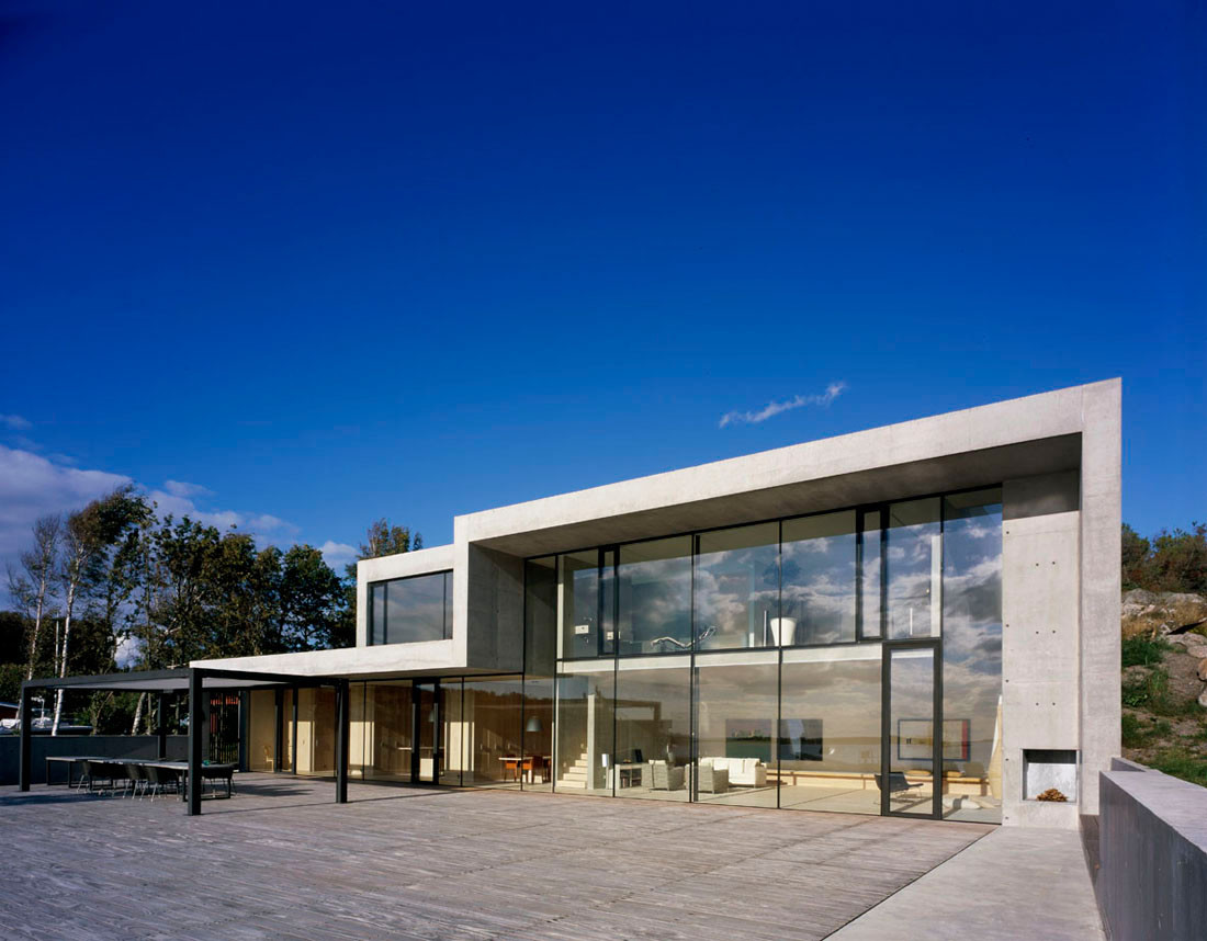 极致对比的海边别墅-1