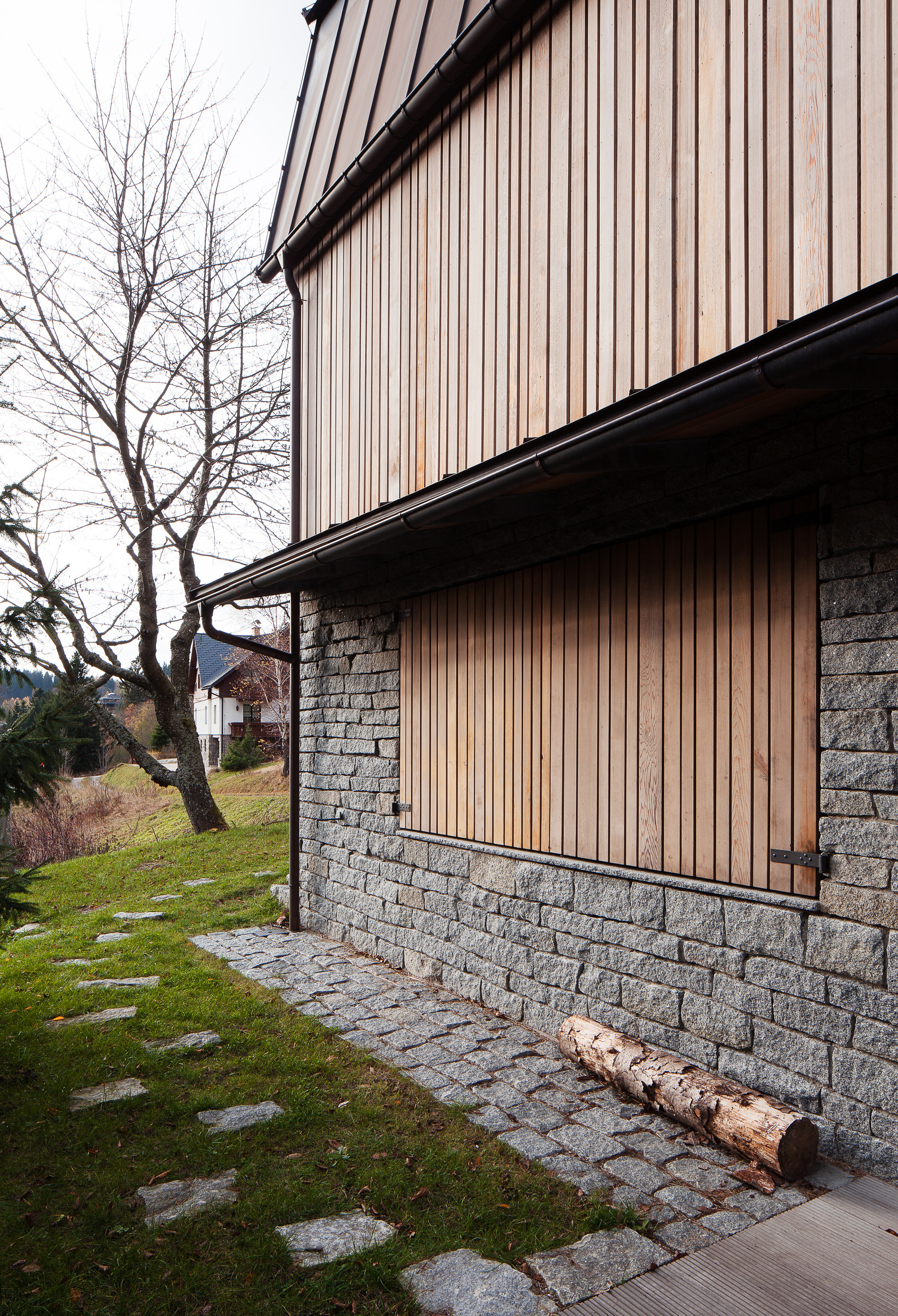 捷克克尔科诺谢山小屋 | 传统与现代的完美融合-25