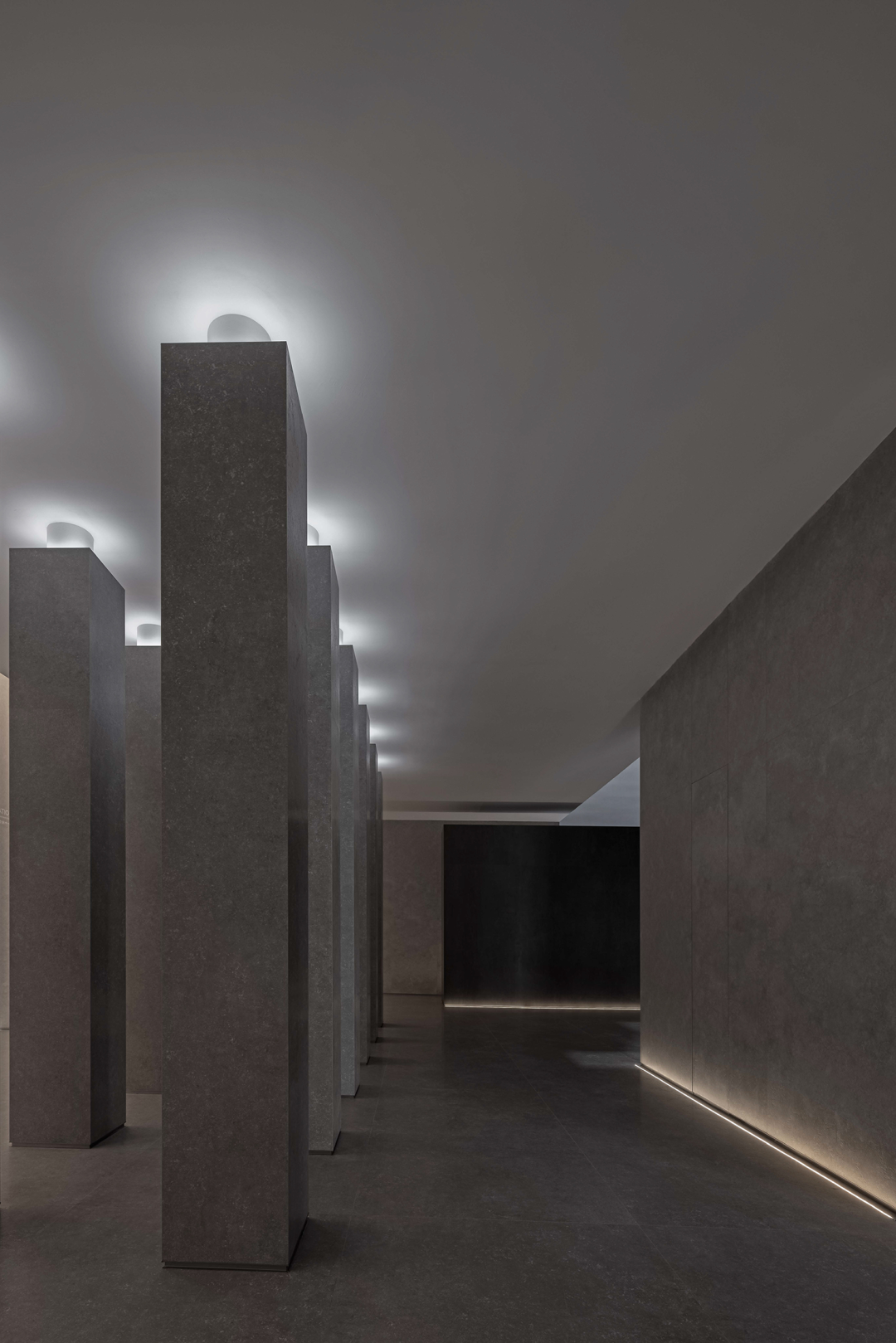 追光·欧文莱陶瓷总部，空寂之境 | 谢培河作品-85