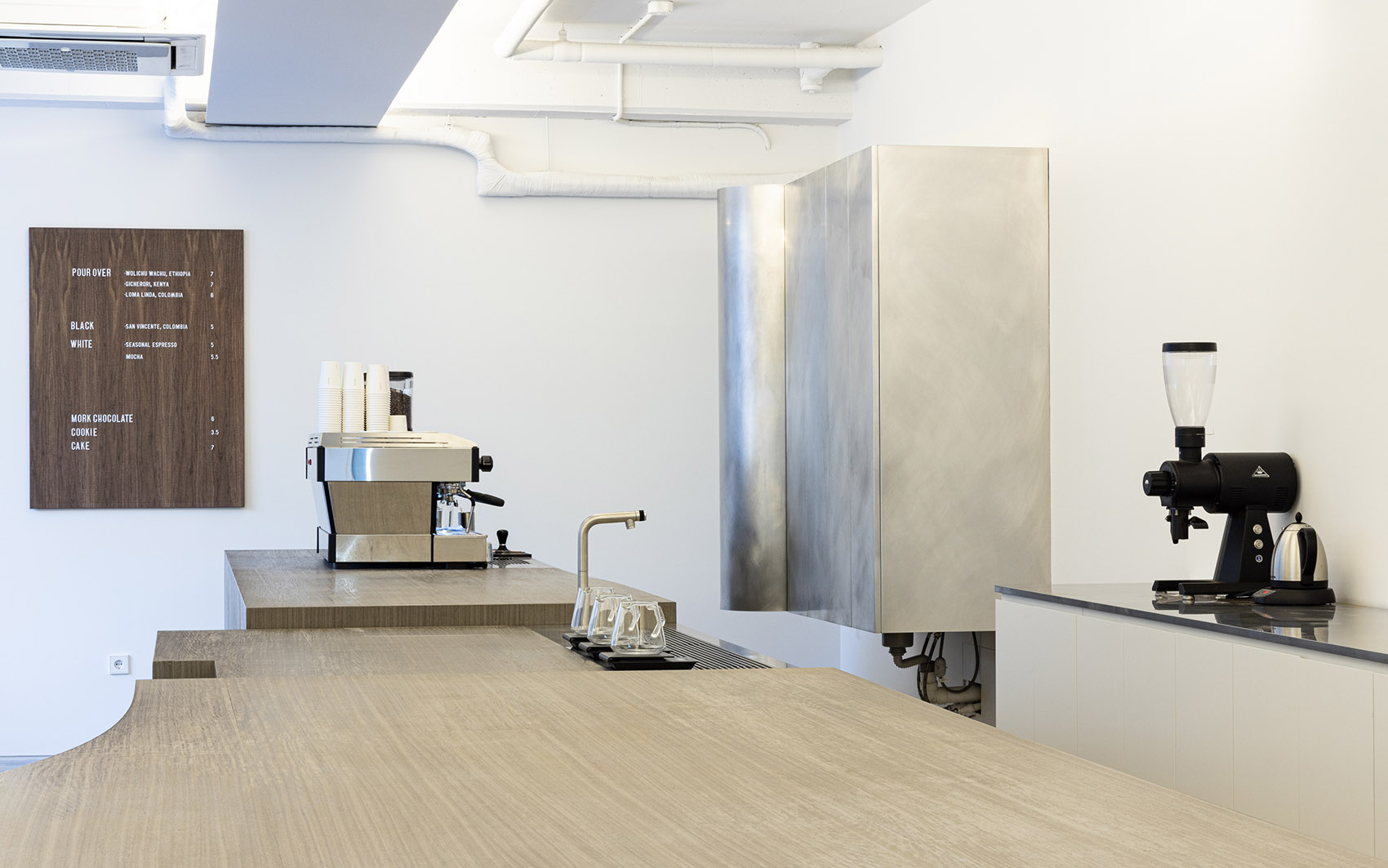 韩国 ACOFFEE 咖啡店丨CREATIVE STUDIO UNRAVEL-25