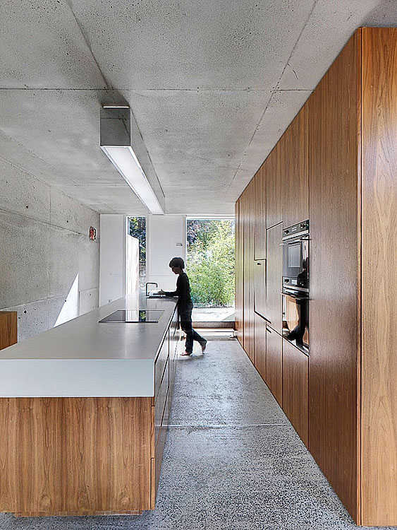 都柏林郊区单一家庭住宅的混凝土空间探索-19