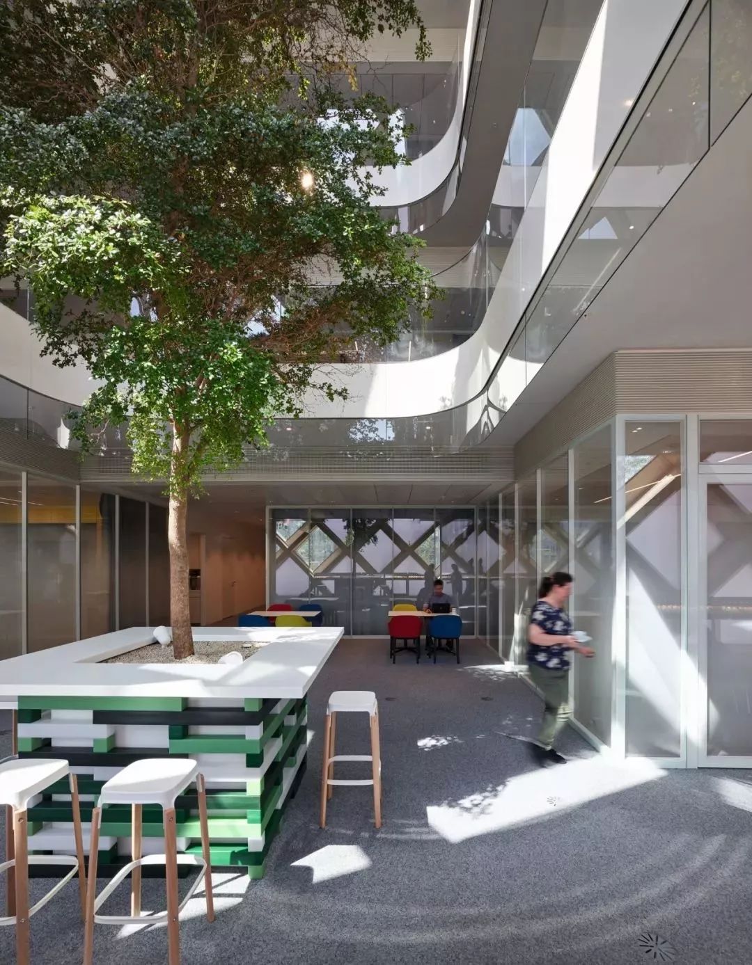 Swatch 总部大楼，木结构与品牌精神的完美融合-32