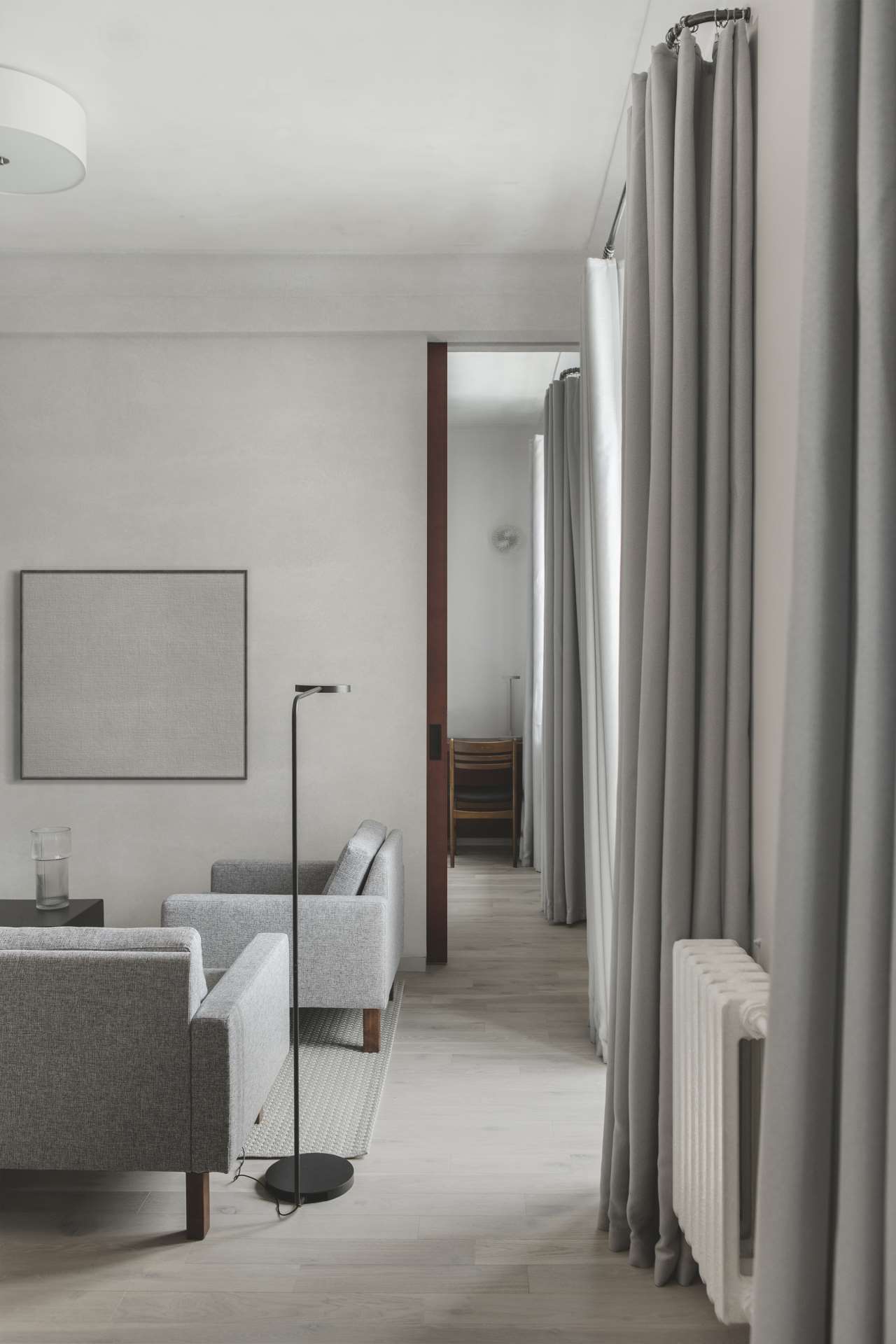 Gracefully Nostalgic A Contemporary Apartment in Minsk Reminisce About its Past-12