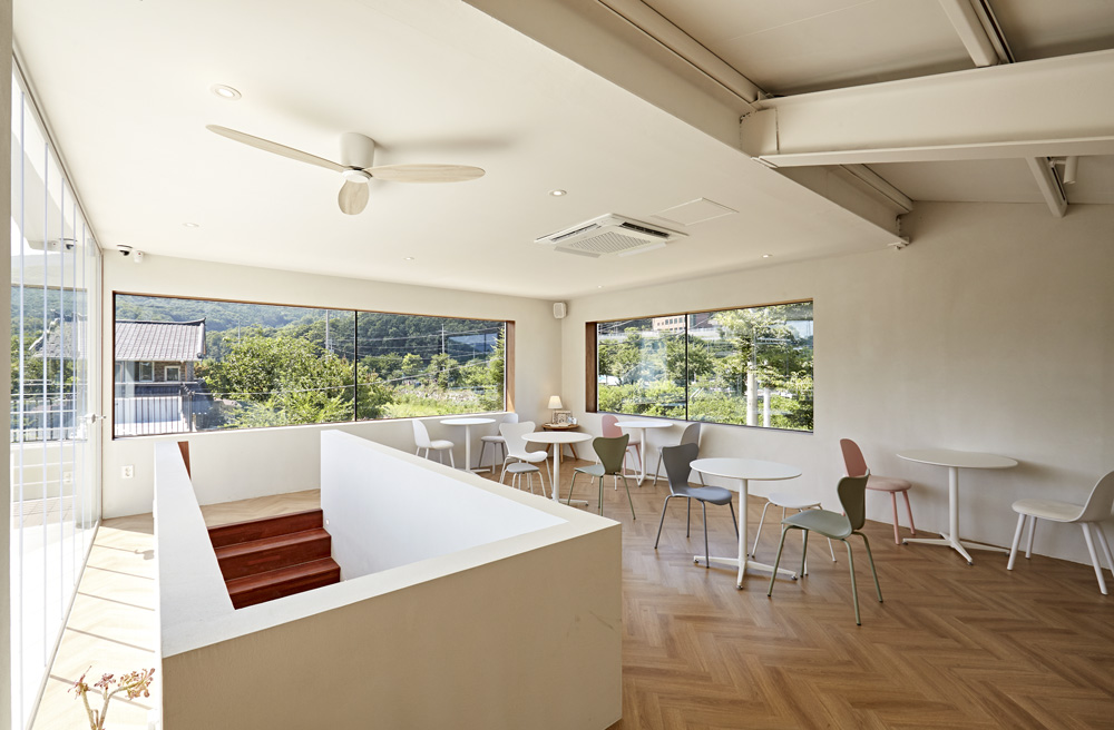 60 平米小户型的咖啡馆式改造 | 极简魅力-10