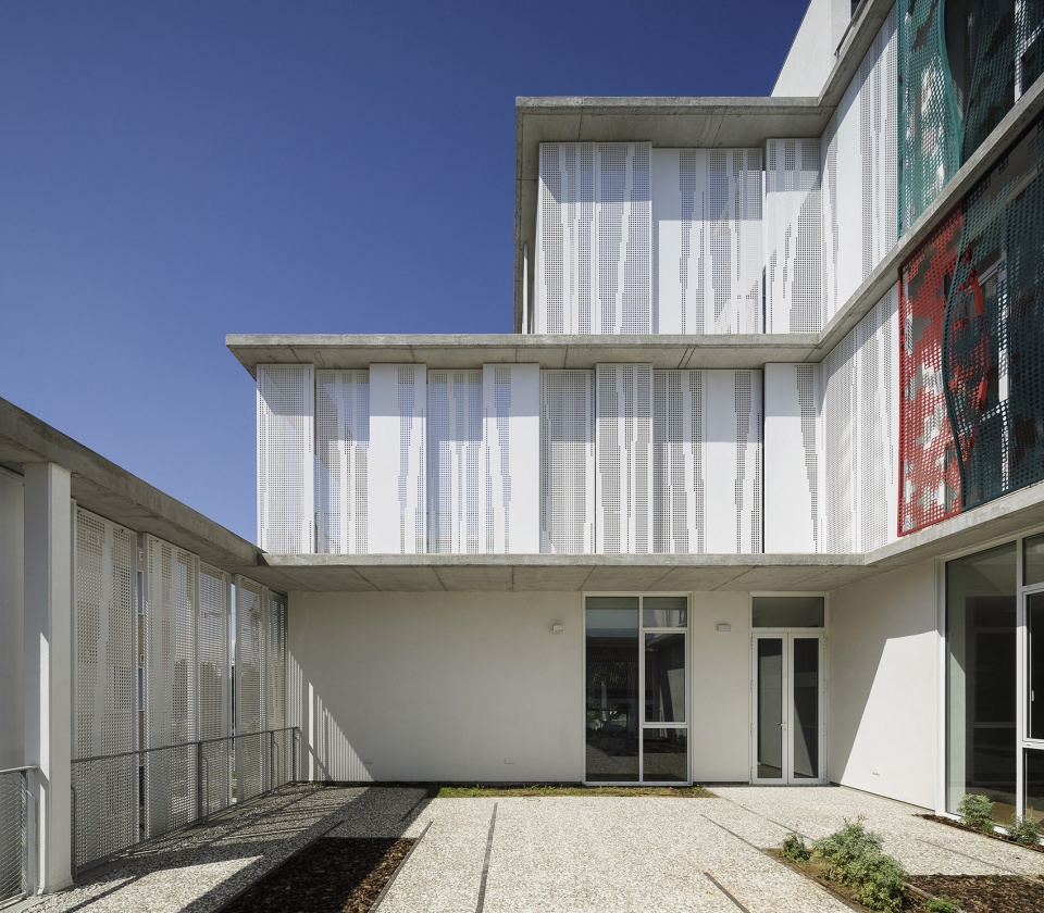 Malaga 红十字协会办公总部丨西班牙丨endosdedos® architecture-27