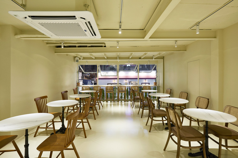 首尔 80 平高级设计咖啡厅-10