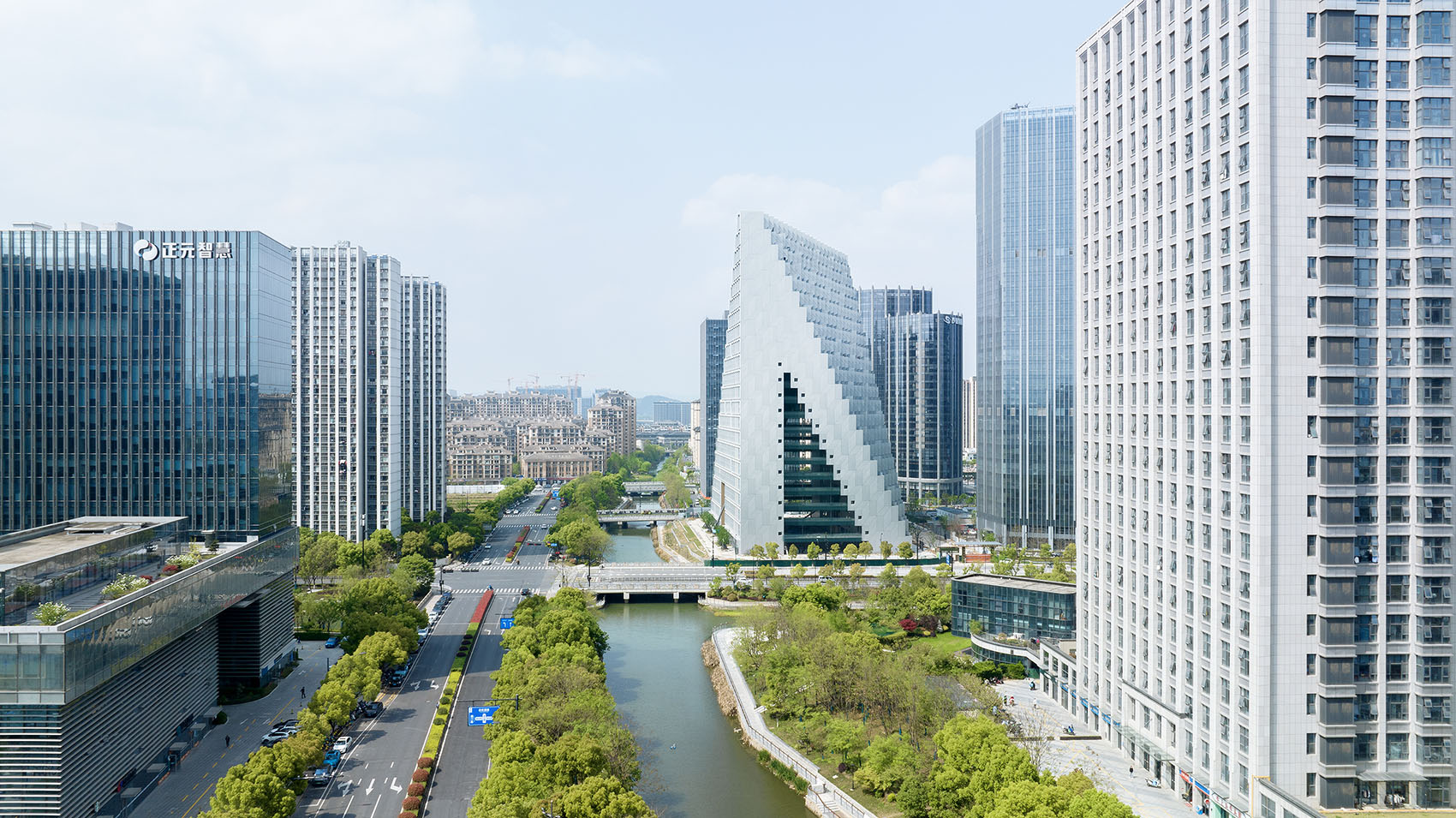 杭州未来科技城新湖中心· 光棱丨中国杭州丨OMA-5