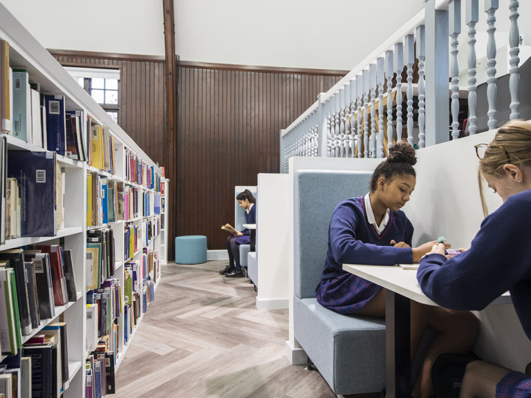 Northwood College For Girls Library Design - Envoplan-14