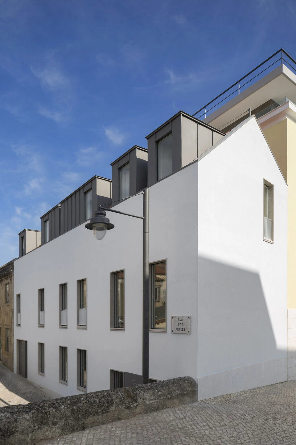 葡萄牙里斯本低成本租赁住宅楼丨Humberto Conde Arquitetos-11