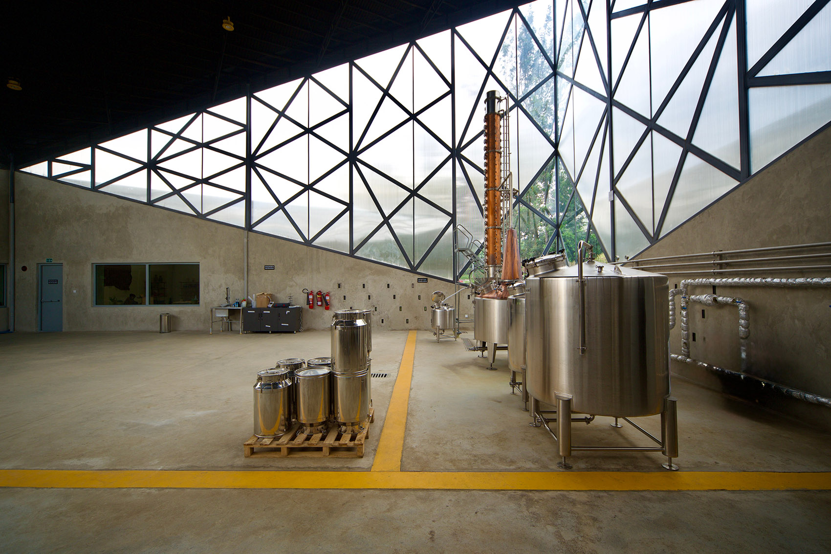 Virunga Mountain Spirits酿酒厂丨卢旺达丨BE_Design-25