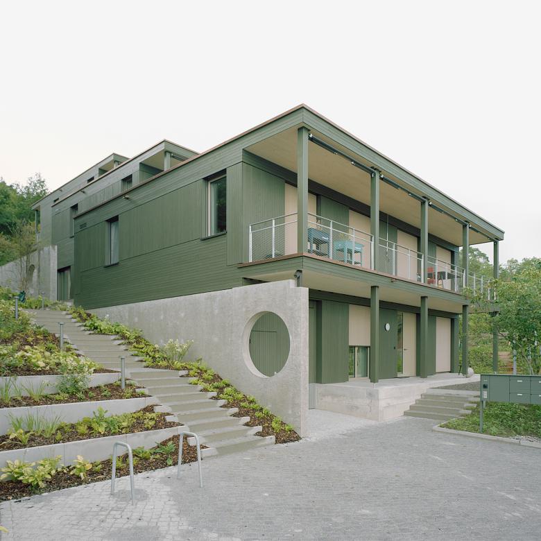 在菲斯利斯巴赫的山坡上居住丨瑞士丨Kollektiv Marudo-8