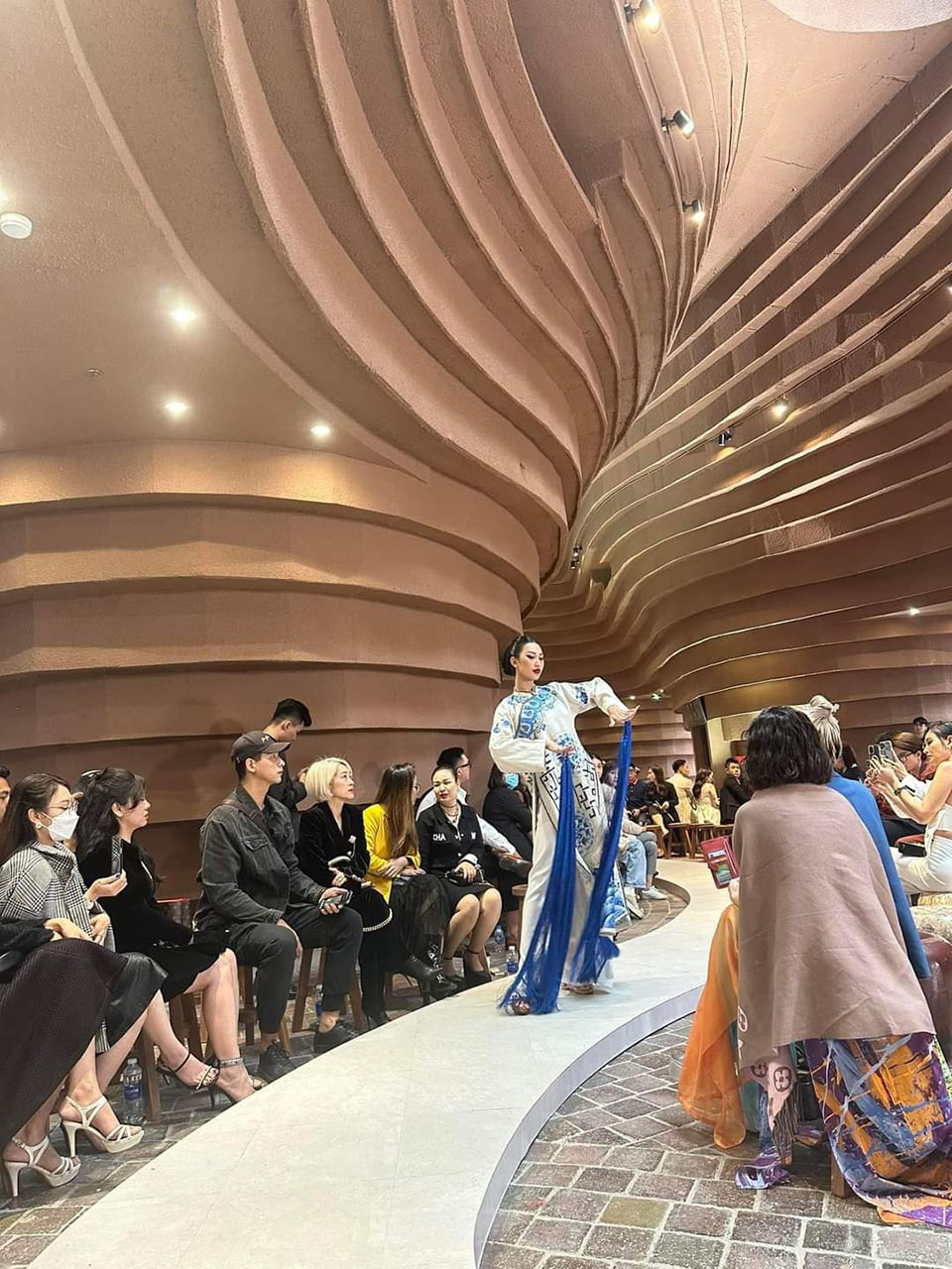 Bat Trang 陶瓷社区中心丨越南丨1+1>2 Architects-70