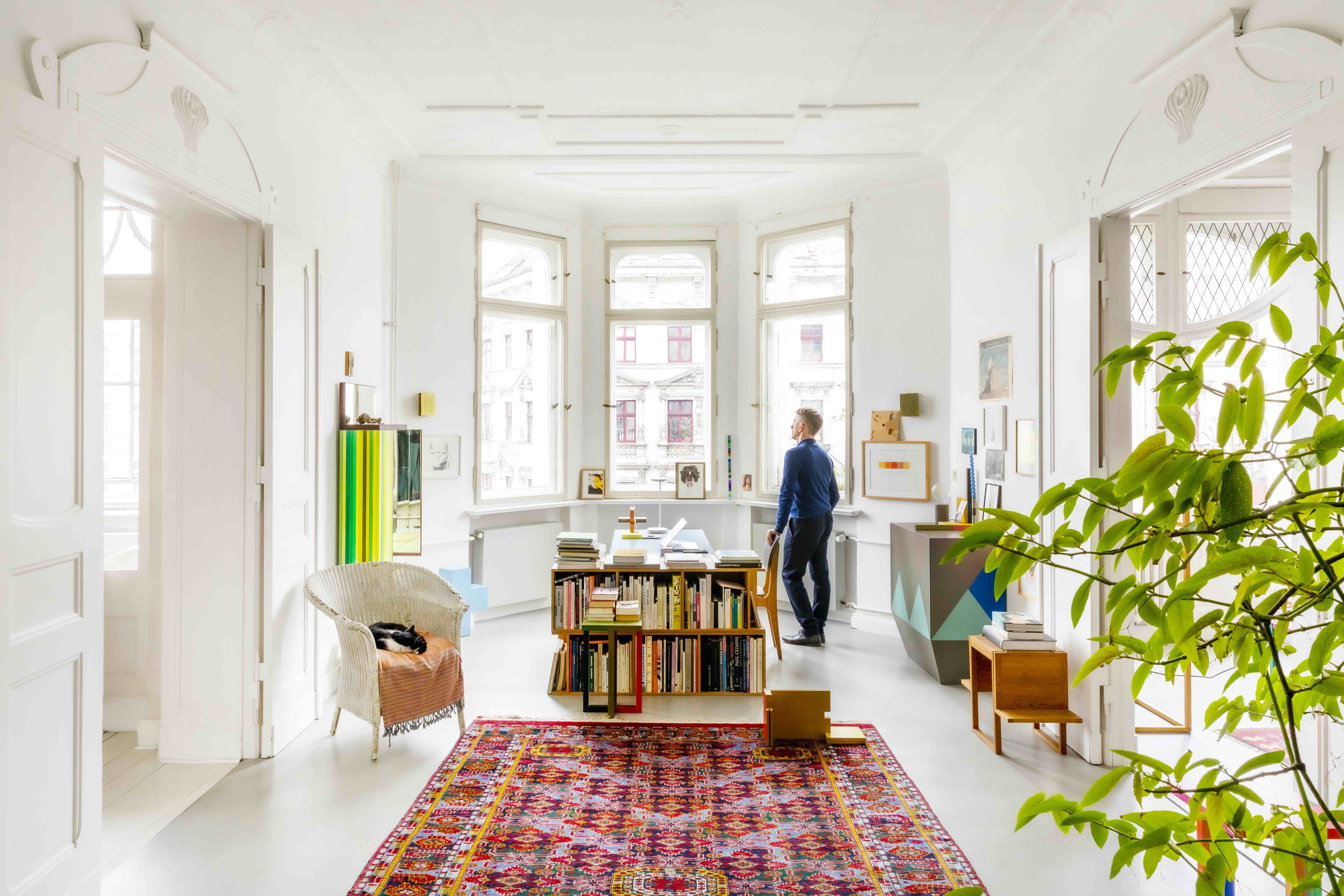 柏林公寓 | 光与暗的彩色之旅-0