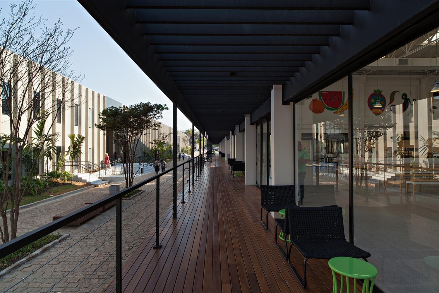 巴西 Mercado Livre 新总部 | 绿色环保与高效互动的办公空间-6