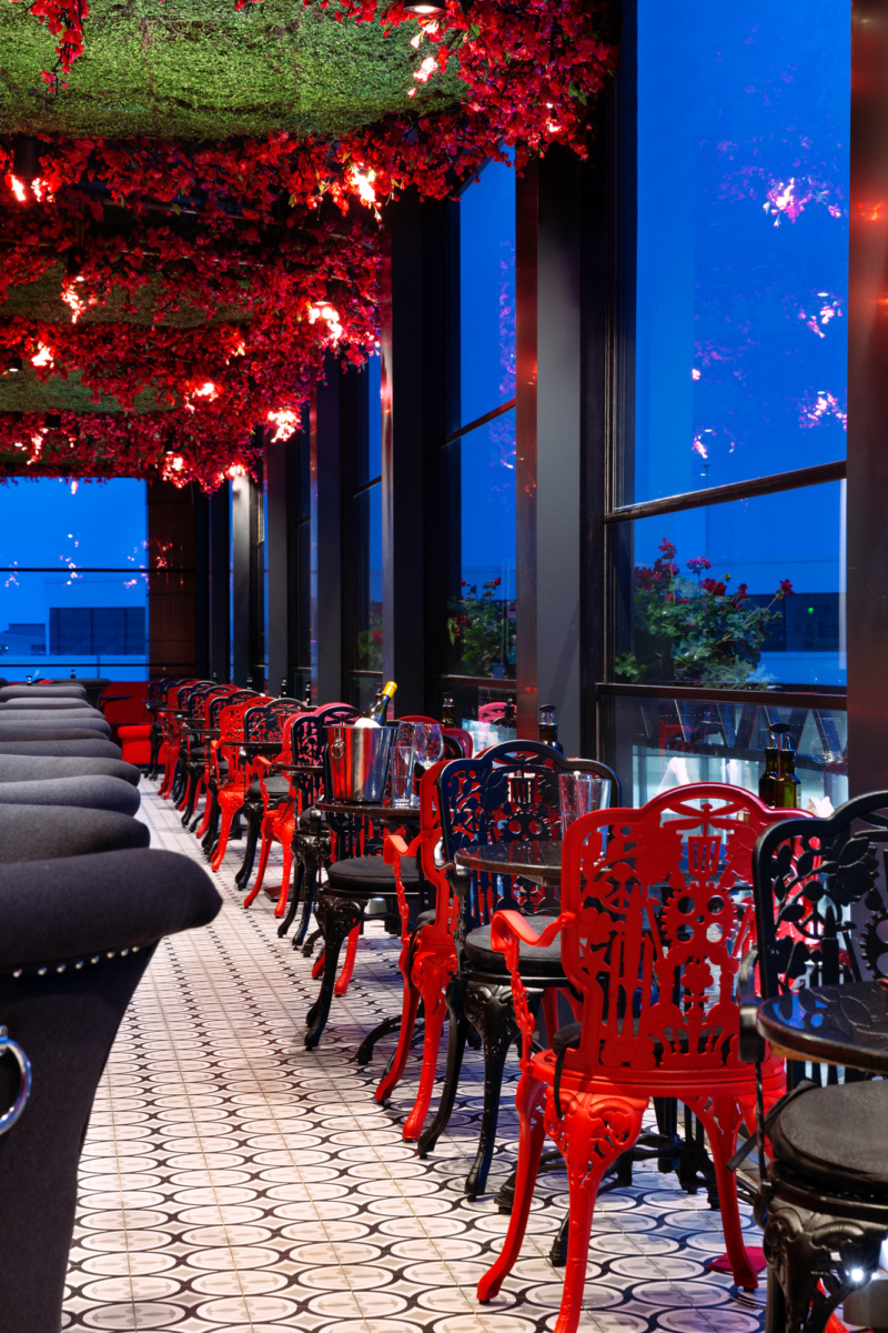 梦幻森林中的摇滚盛宴·Studio Idea 打造极致感官体验的 Mr· Pizza Original-16