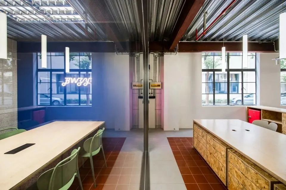 Bwzy Lab | 光与色的游戏室-35