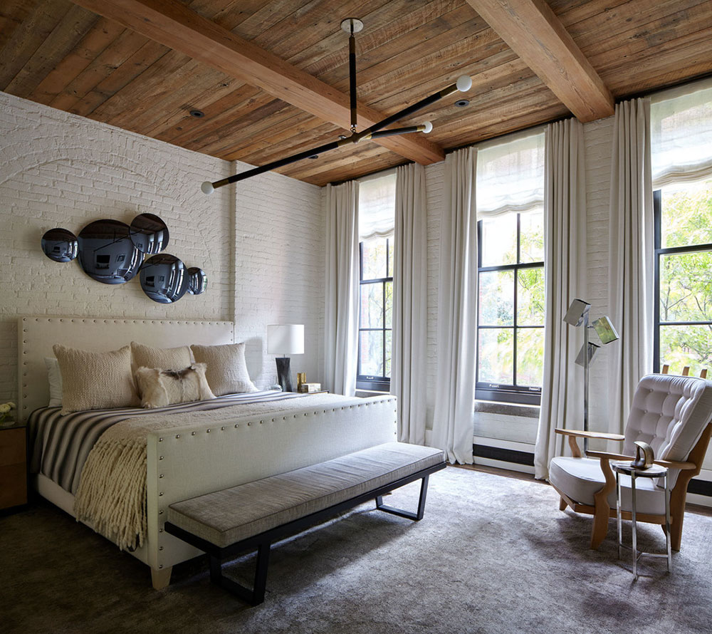 纽约独特工业风复式公寓 | 木梁与吊椅的别致搭配-6