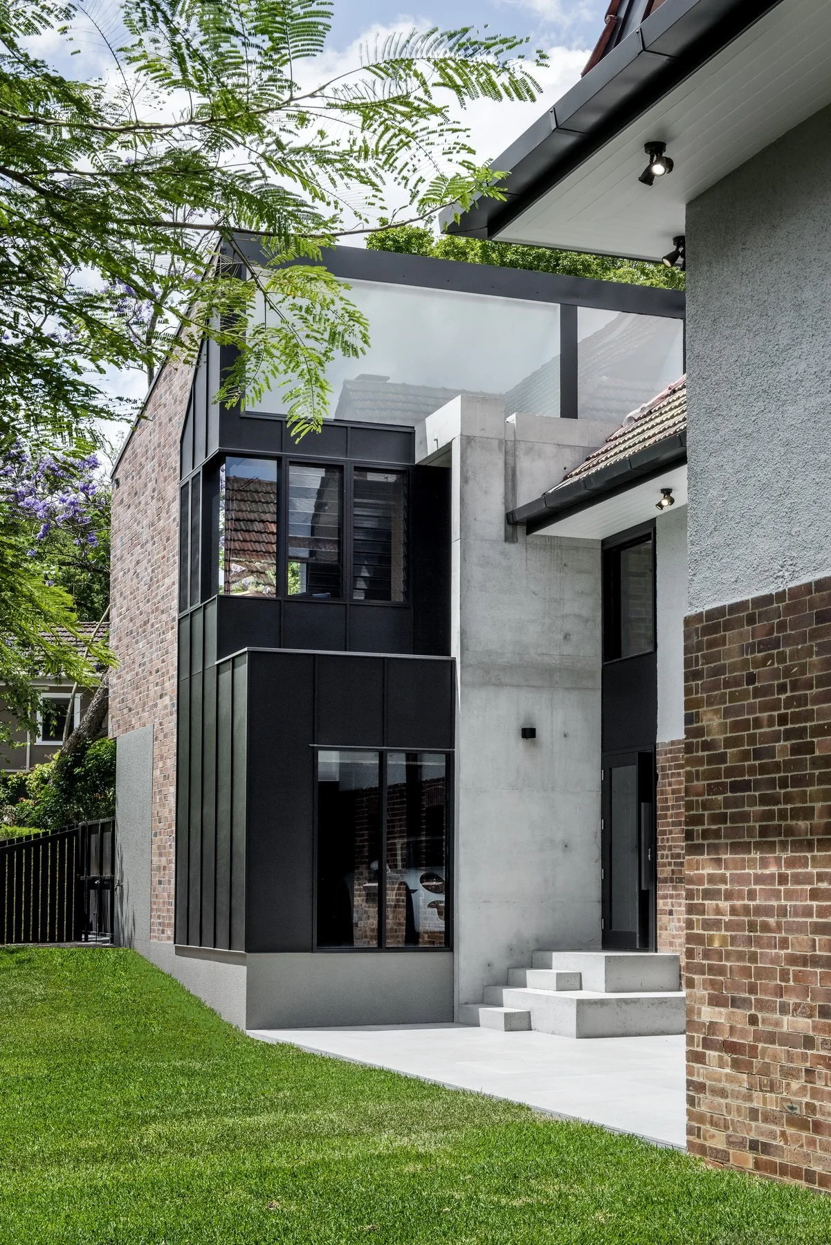 露台；露台餐厅（具体需结合语境，这里单纯the Terrace可直译为露台 ，若有特定场景比如在酒店相关语境常指露台餐厅 ）丨Shaun Lockyer Architects-32