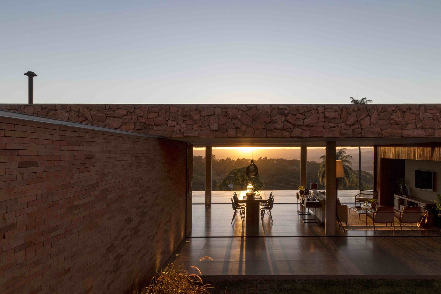 巴西米纳斯吉拉斯山脉中的“石之家”-80