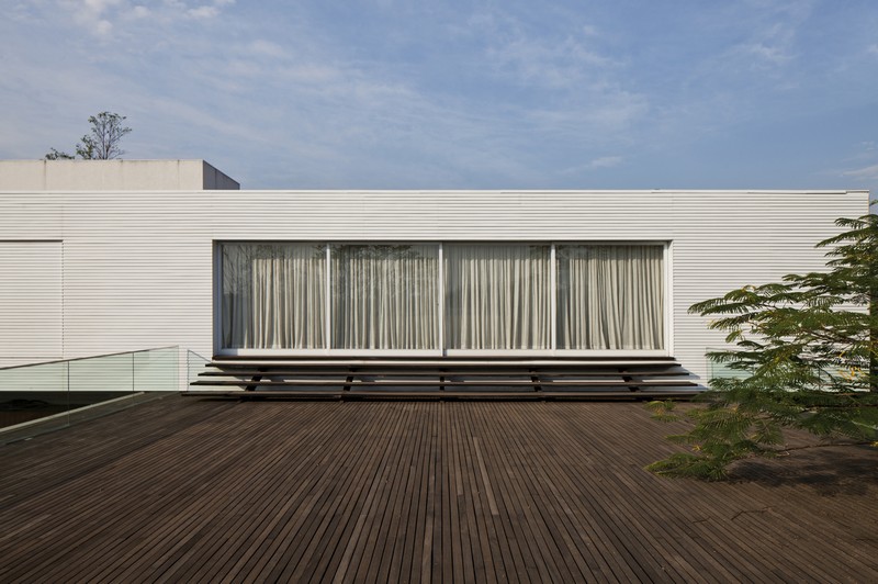 巴西皮拉奇卡巴城市度假屋-12