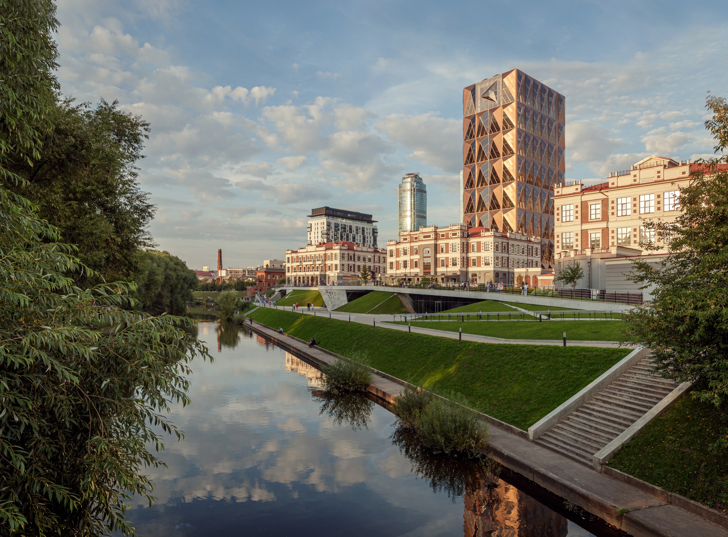 莫斯科多功能中心-1