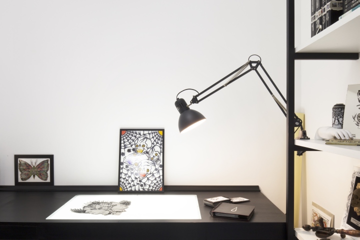 黑白极简双色纹身店-36