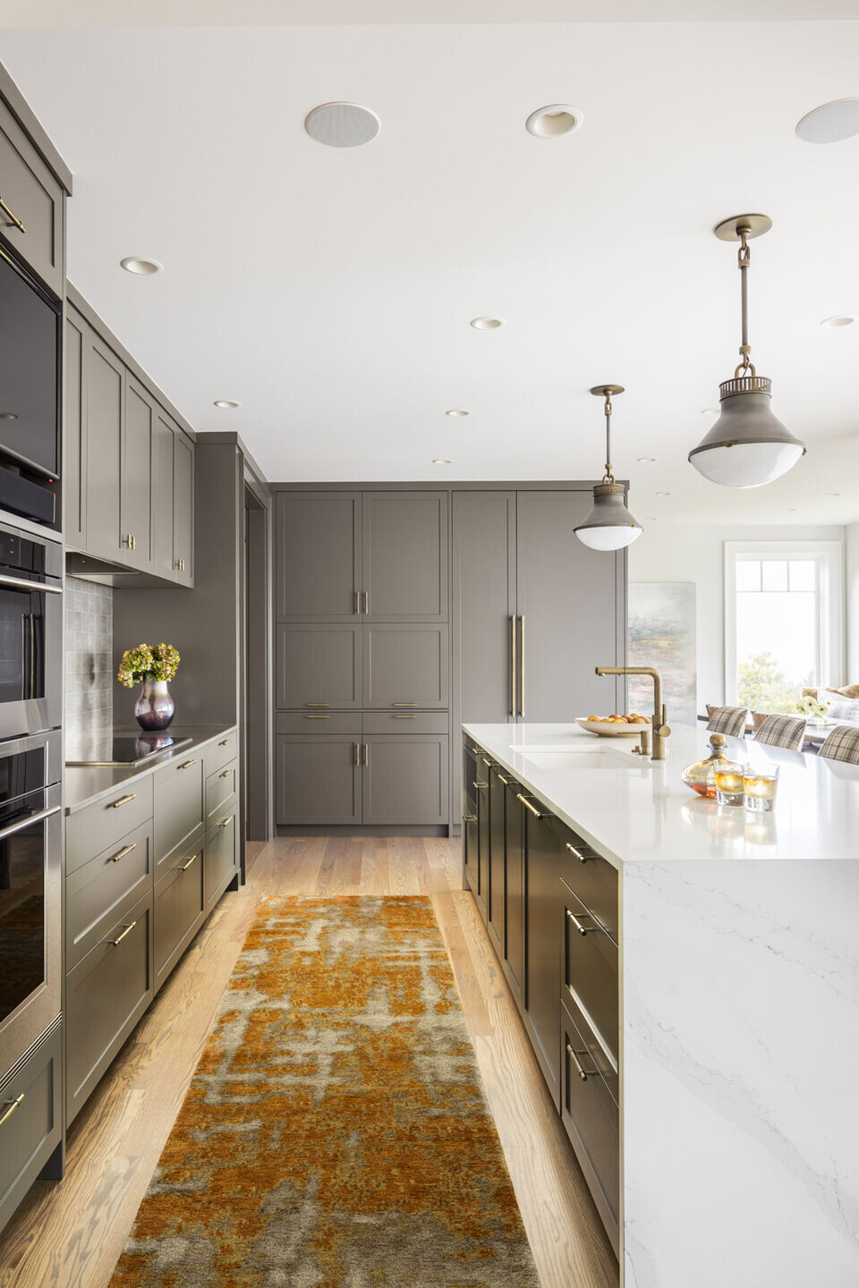 Seattle 水岸山景私人住宅，打造酒店式烹饪娱乐空间-20